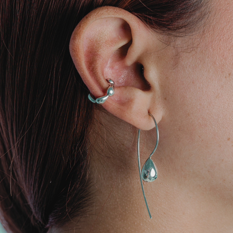 Ear cuff