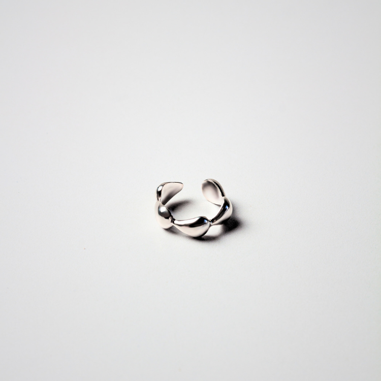 Ear cuff