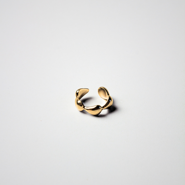 Ear cuff