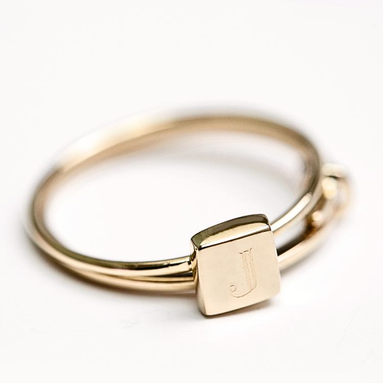 Anillo Minimalista